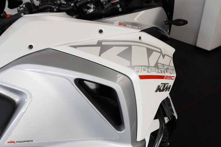 Motorservice Akersloot - Motoren en scooters - KTM specialist 